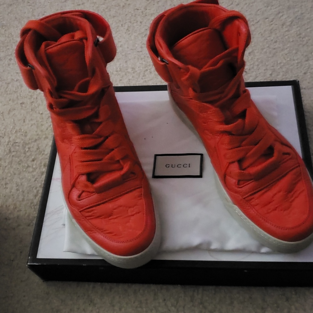 Men's Gucci sneakers